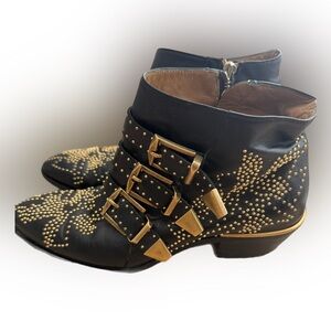Chloe Susanna Studded Ankle Boots Size EU 37
US 7 Black Gold Leather Buckle